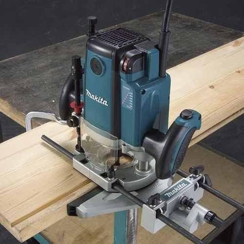 Makita router plunge cut being made for mortise or template